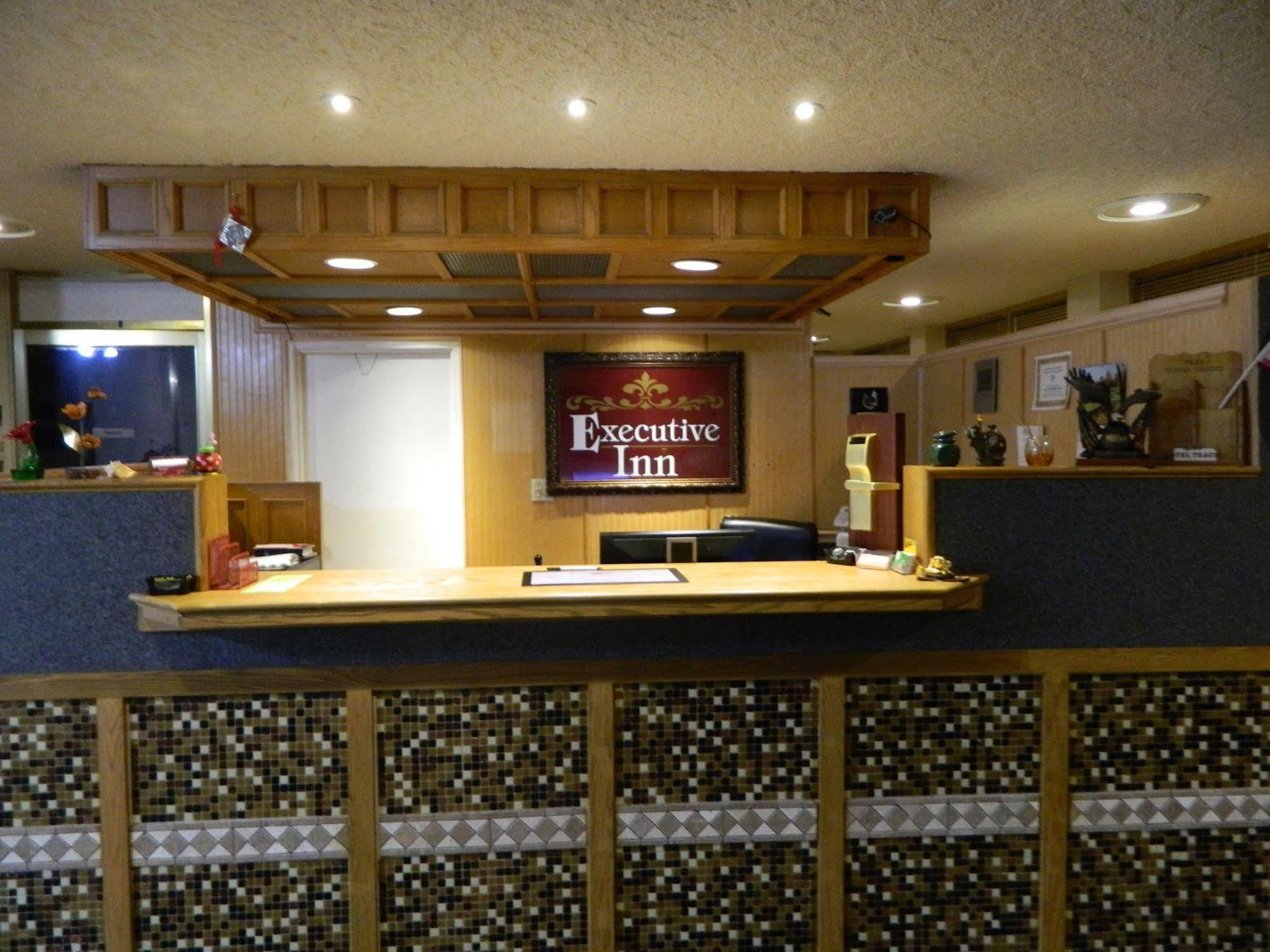Executive Inn Ponca City Экстерьер фото